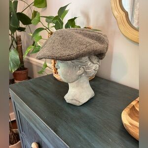 Totes men’s Large Cabbie Newsboys hat brown cap.
